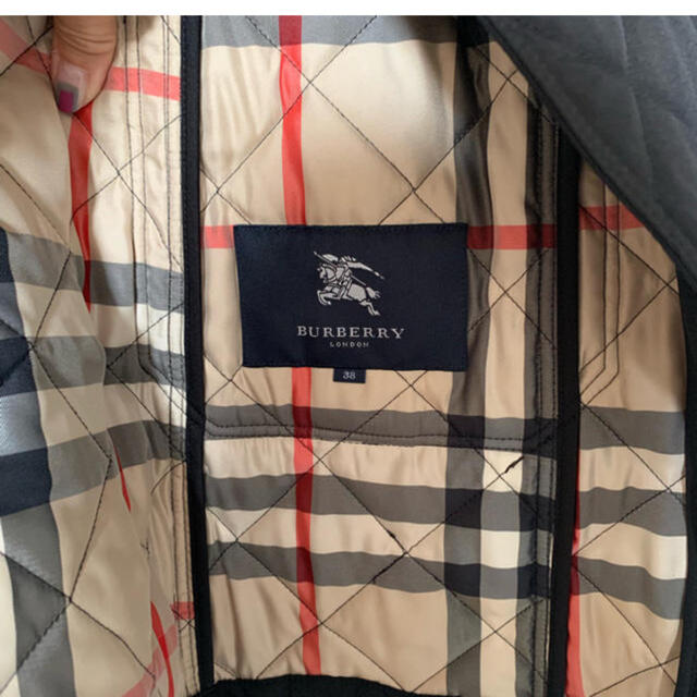 BURBERRY(バーバリー)のpom♡様専用　バーバリー　キルティングコート レディースのジャケット/アウター(ロングコート)の商品写真