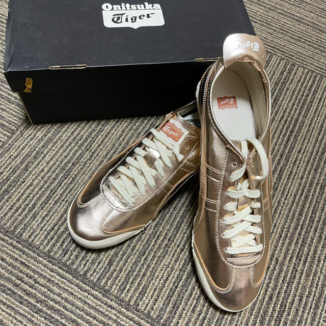 Onitsuka Tiger(オニツカタイガー)の専用ページ　2足セット メンズの靴/シューズ(スニーカー)の商品写真