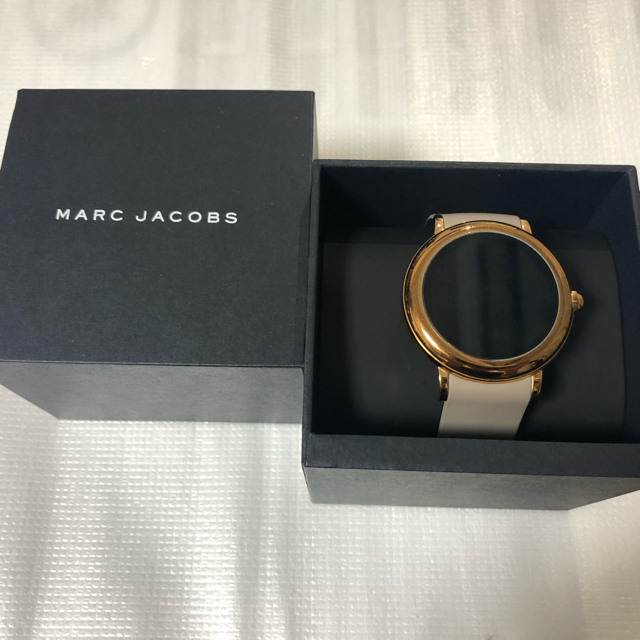 MARC JACOBS(マークジェイコブス)の10/3までの限定価格 マークジェイコブス　腕時計　スマートウォッチ レディースのファッション小物(腕時計)の商品写真