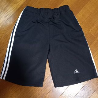 アディダス(adidas)のアディダス　ハーフパンツ　adidas(ショートパンツ)