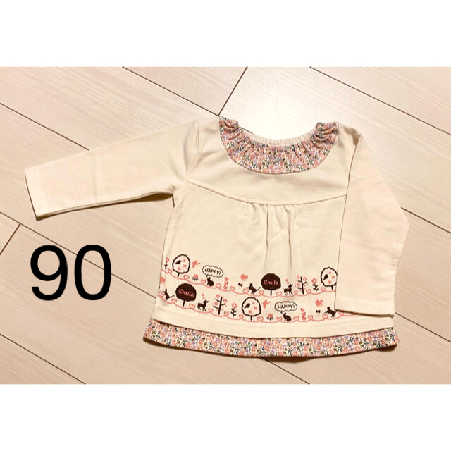 美品　キッズ　女の子　トレーナー　長袖　90 冬服 キッズ/ベビー/マタニティのキッズ服女の子用(90cm~)(Tシャツ/カットソー)の商品写真