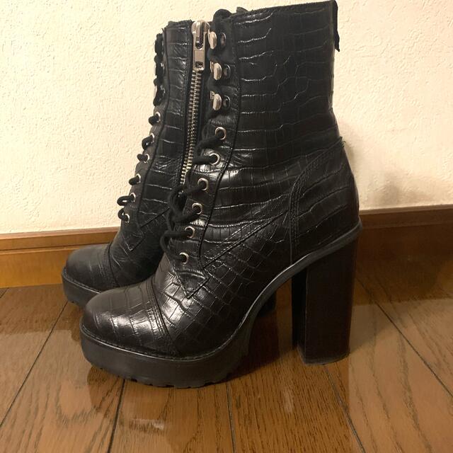 【美品】STEVE MADDEN ブーツ レディースの靴/シューズ(ブーツ)の商品写真