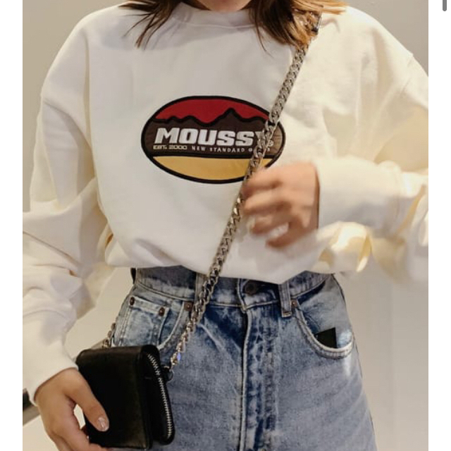 moussy(マウジー)のMOUSSY NEW STANDARD プルオーバー♡ホワイト レディースのトップス(トレーナー/スウェット)の商品写真