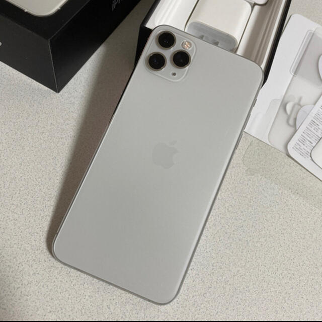 Apple(アップル)のiPhone 11Pro MAX 64GB スマホ/家電/カメラのスマートフォン/携帯電話(スマートフォン本体)の商品写真