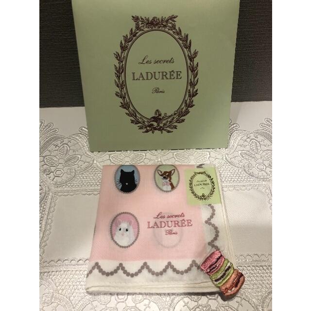 LADUREE(ラデュレ)の最終値下げLADURÉE 　ラデュレ　ハンカチ  ネコ　犬 レディースのファッション小物(ハンカチ)の商品写真