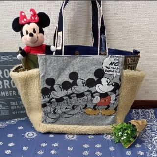 スヌーピー(SNOOPY)のボアが今旬♪　デニムリメイクトートバック　ミッキーマウス　ハンドメイド(バッグ)