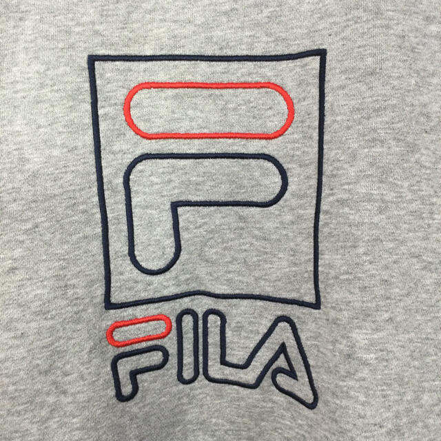 FILA(フィラ)の【90s、美品】フィラ/FILA スウェット　トレーナー　ビッグサイズ　ロゴ刺繍 メンズのトップス(スウェット)の商品写真