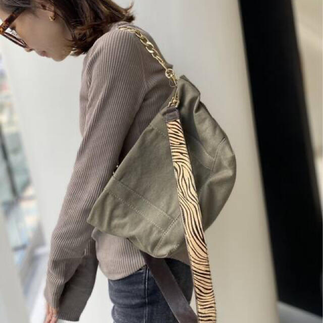 L'Appartement DEUXIEME CLASSE(アパルトモンドゥーズィエムクラス)の未使用 GOOD GRIEF Canvas Cluch Bag レディースのバッグ(クラッチバッグ)の商品写真