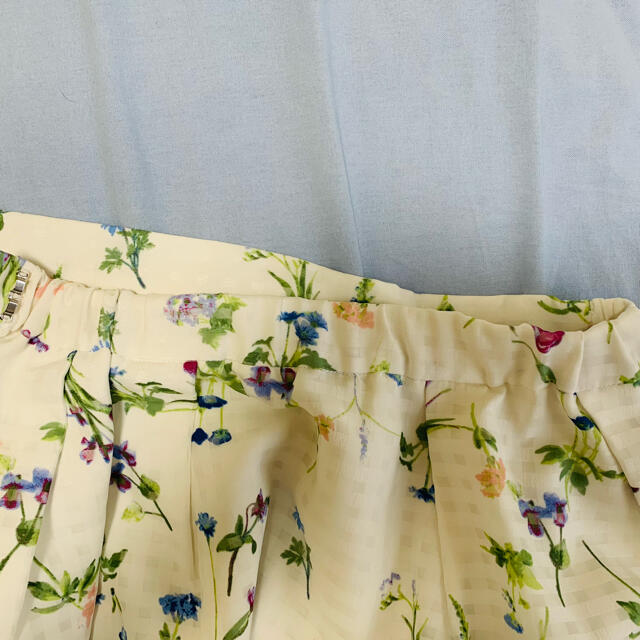 WILLSELECTION(ウィルセレクション)の花柄　スカート レディースのスカート(ひざ丈スカート)の商品写真