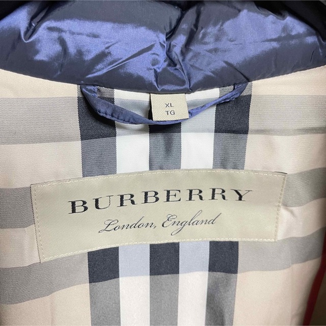 BURBERRY(バーバリー)のBurberry ダウンフィルド パファーコート ウィズ フード レディースのジャケット/アウター(ダウンコート)の商品写真