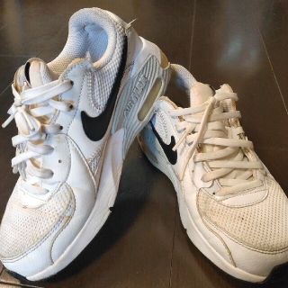 ナイキ(NIKE)のNIKE AIRMAX 23.5(スニーカー)