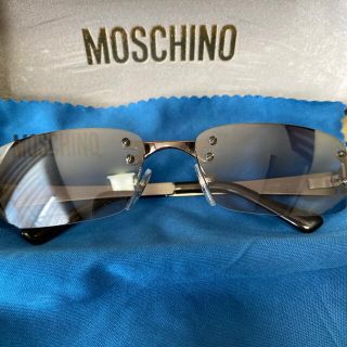 モスキーノ サングラスの通販 44点 | MOSCHINOを買うならラクマ