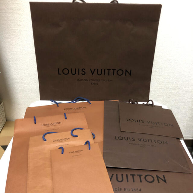 LOUIS VUITTON(ルイヴィトン)のルイビトンの紙袋×8 レディースのバッグ(ショップ袋)の商品写真