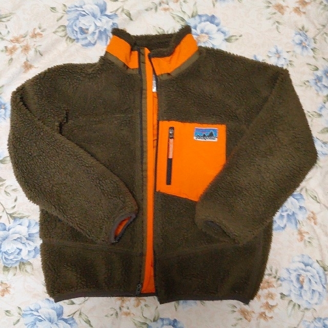 patagonia(パタゴニア)のPatagonia KIDS レトロＸ KIDS M キッズ/ベビー/マタニティのキッズ服男の子用(90cm~)(ジャケット/上着)の商品写真