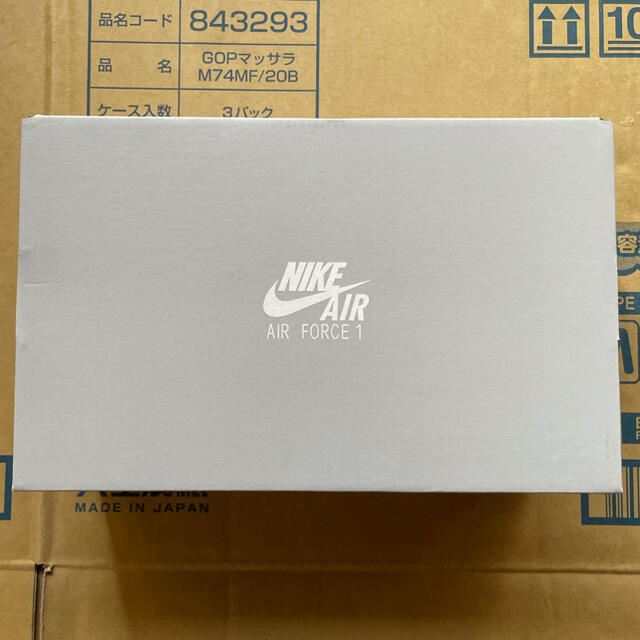 NIKE(ナイキ)の専用　ナイキウィメンズエアフォース 1 07 レディースの靴/シューズ(スニーカー)の商品写真