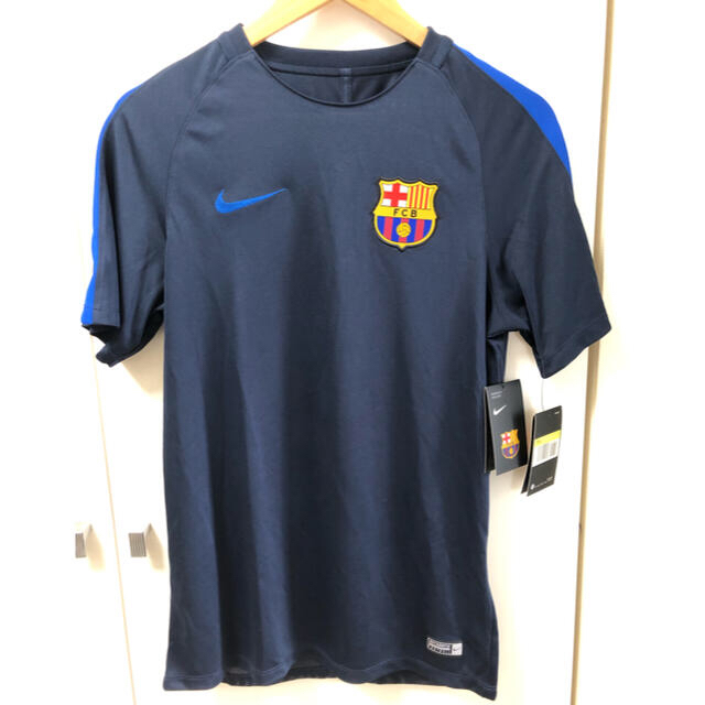 スポーツ/アウトドアNIKE ナイキ ユニフォーム　Tシャツ　FCバルセロナ
