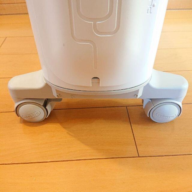 DeLonghi(デロンギ)の【美品】DeLonghi デロンギ RHJ75V0915-GY オイルヒーター スマホ/家電/カメラの冷暖房/空調(オイルヒーター)の商品写真