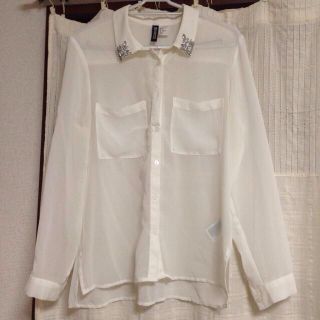 エイチアンドエム(H&M)のH&M♥︎ビジューシャツ(シャツ/ブラウス(長袖/七分))