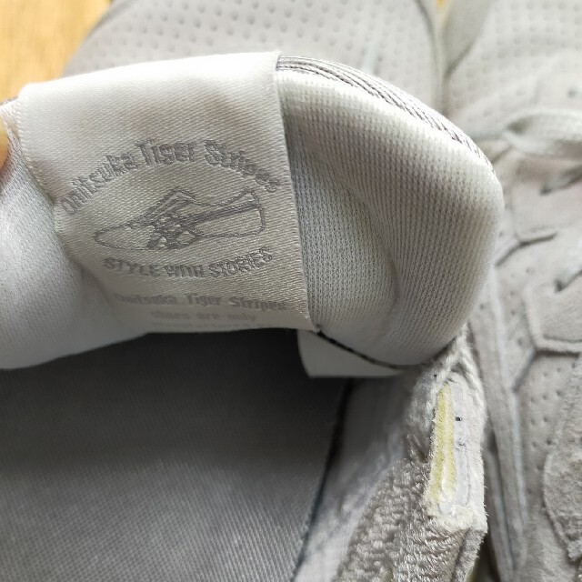 New Balance(ニューバランス)のオニツカタイガー　スニーカー　グレー メンズの靴/シューズ(スニーカー)の商品写真