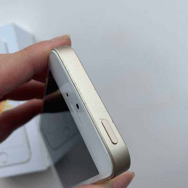 iPhone SE 第一世代 64GB SIMフリー ゴールド iPhone SE 第一世代 64GB SIMフリー ゴールド