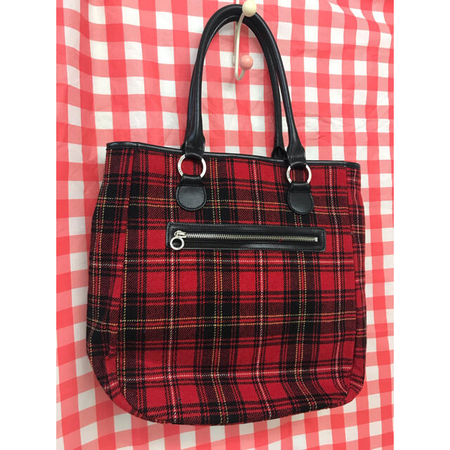 MARY QUANT(マリークワント)のSALE中꙳★*ﾟMARY QUANT꙳★*ﾟ赤チェック柄トートバック レディースのバッグ(トートバッグ)の商品写真