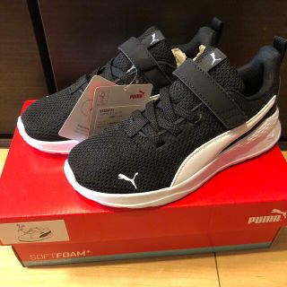 プーマ(PUMA)の新品未使用　スニーカー(スニーカー)