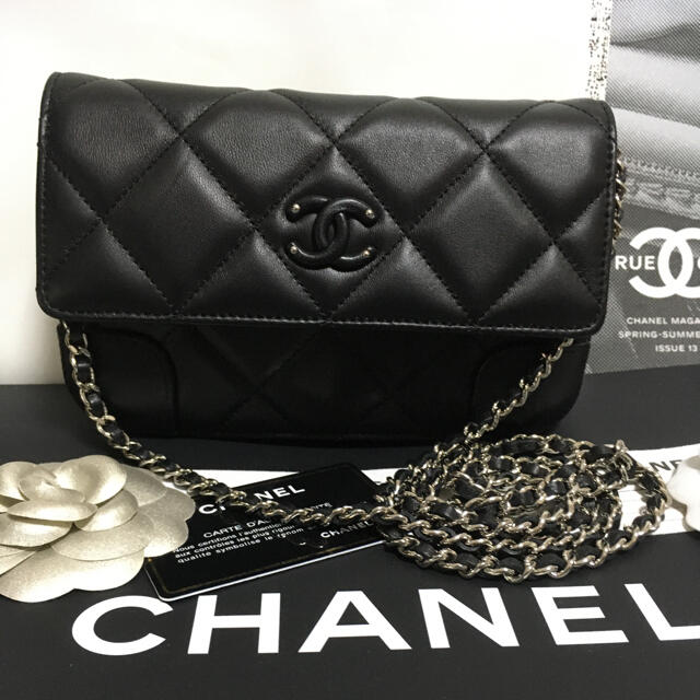 CHANEL(シャネル)の超美品♡ 限定ココ♡ シャネル  チェーンウォレット ショルダー 正規品 レディースのバッグ(ショルダーバッグ)の商品写真