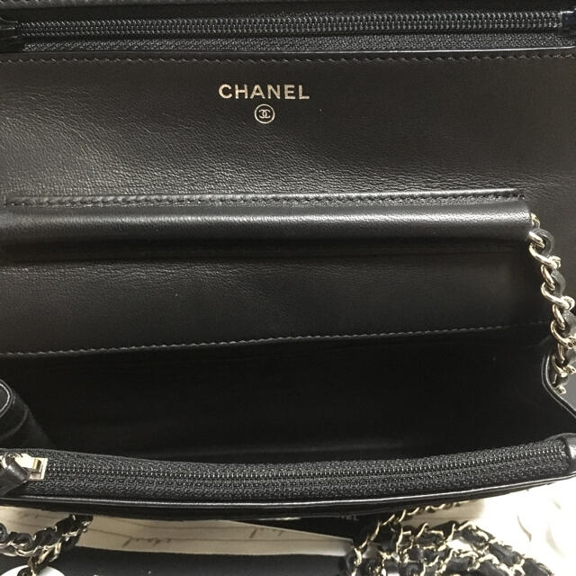 CHANEL(シャネル)の超美品♡ 限定ココ♡ シャネル  チェーンウォレット ショルダー 正規品 レディースのバッグ(ショルダーバッグ)の商品写真