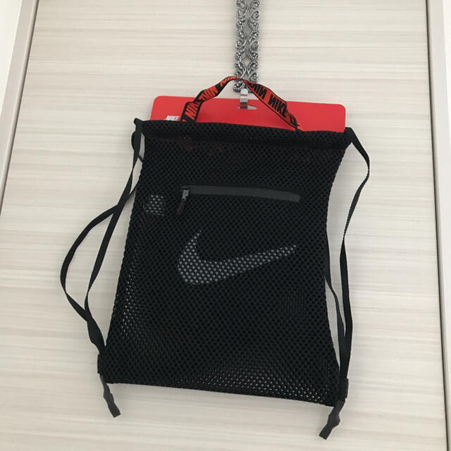 NIKE(ナイキ)のNIKE ナップサック　新品　アディダス　リュック　ランニング メンズのバッグ(バッグパック/リュック)の商品写真