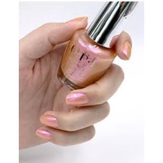 オーピーアイ(OPI)のMK様　OPI Coral Chroma (マニキュア)