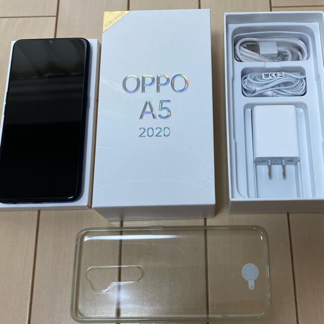 OPPO(オッポ)の【ここりんさん専用】OPPO A5 2020  スマホ/家電/カメラのスマートフォン/携帯電話(スマートフォン本体)の商品写真