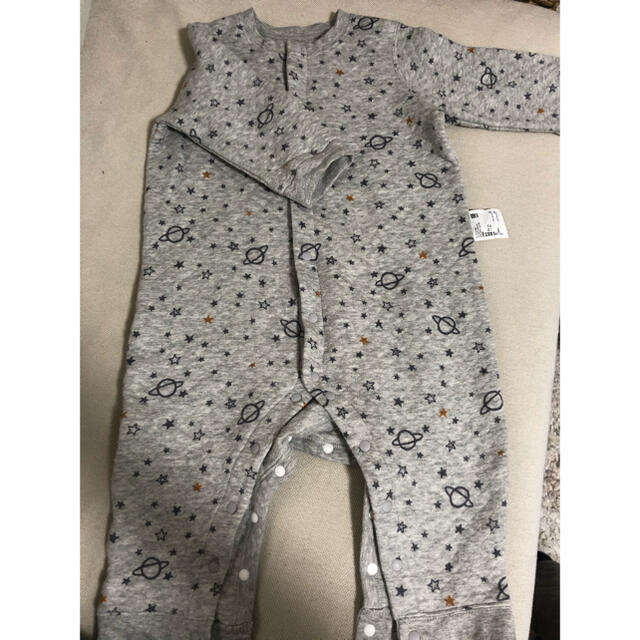 UNIQLO(ユニクロ)の子供服　ユニクロ キッズ/ベビー/マタニティのベビー服(~85cm)(ロンパース)の商品写真