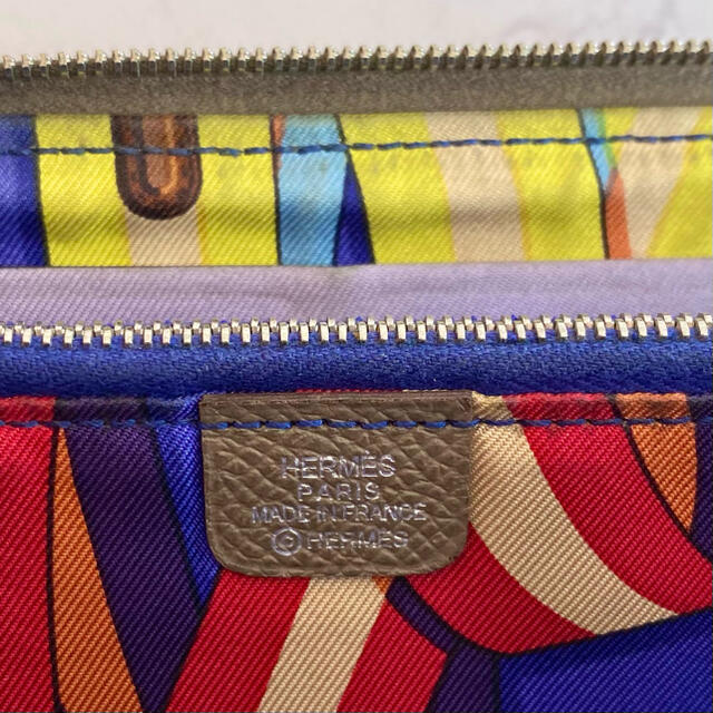 Hermes(エルメス)の✿HERMES✿アザップ シルクイン エトゥープ×ブルーエレクトリック レディースのファッション小物(財布)の商品写真