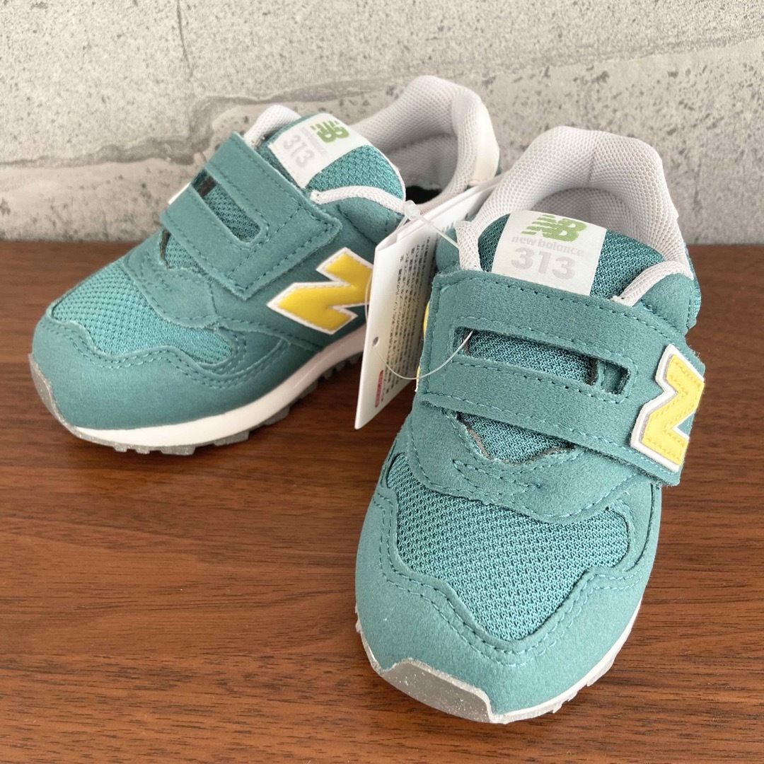 New Balance(ニューバランス)の【新品】16.5センチ ピンク ニューバランス スニーカー キッズ/ベビー/マタニティのキッズ靴/シューズ(15cm~)(スニーカー)の商品写真