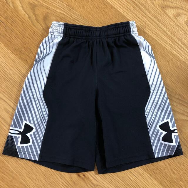 UNDER ARMOUR(アンダーアーマー)のUNDER ARMOUR キッズパンツ YMD 140cm キッズ/ベビー/マタニティのキッズ服男の子用(90cm~)(パンツ/スパッツ)の商品写真