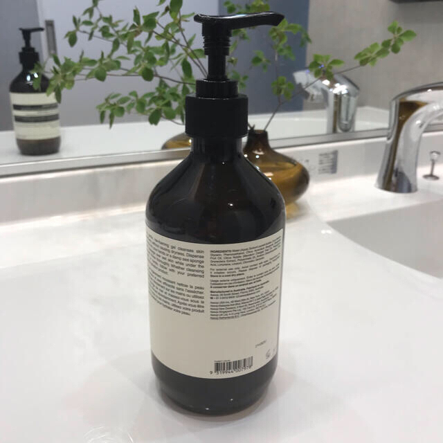 イソップ aesop ボディクレンザー11 空容器 コスメ/美容のボディケア(ボディソープ/石鹸)の商品写真