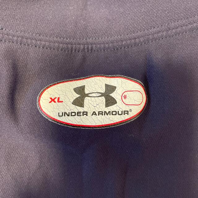 UNDER ARMOUR(アンダーアーマー)のアンダーアーマー　厚手インナー　XL  ♪激安出品中♪ スポーツ/アウトドアのトレーニング/エクササイズ(トレーニング用品)の商品写真