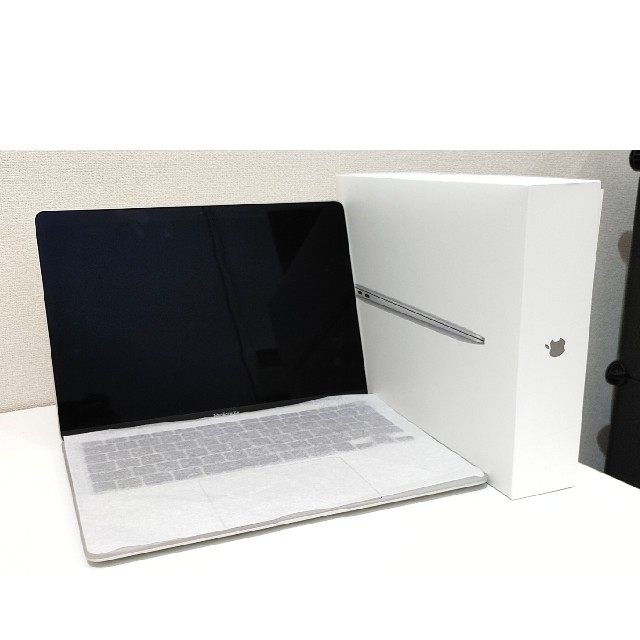 Mac (Apple)(マック)のmacbook air 2020 13インチ　i5/8gb/256gb スマホ/家電/カメラのPC/タブレット(ノートPC)の商品写真