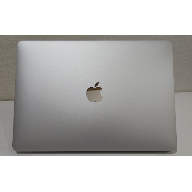 Mac (Apple)(マック)のmacbook air 2020 13インチ　i5/8gb/256gb スマホ/家電/カメラのPC/タブレット(ノートPC)の商品写真