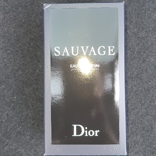 Dior(ディオール)の　新品　Dior香水　メンズ　ソヴァージュ　オードゥ　パルファン　60ml コスメ/美容の香水(ユニセックス)の商品写真