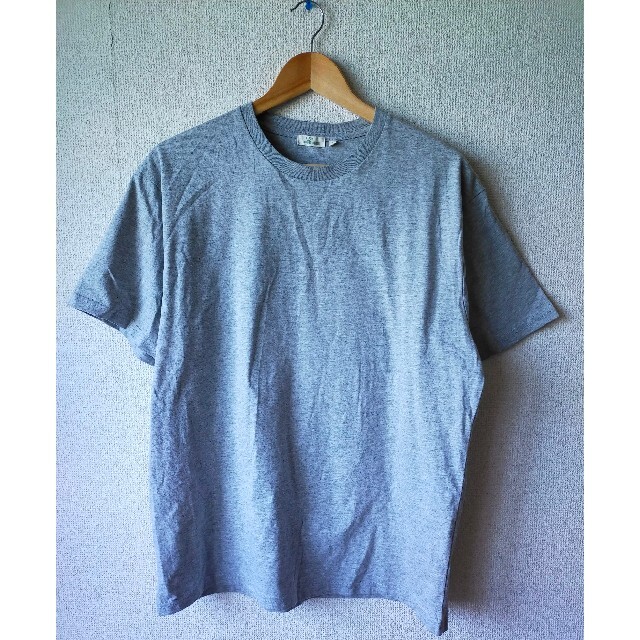 【送料込み！】ベーシック　Tシャツ　LLサイズ　グレー メンズのトップス(Tシャツ/カットソー(半袖/袖なし))の商品写真
