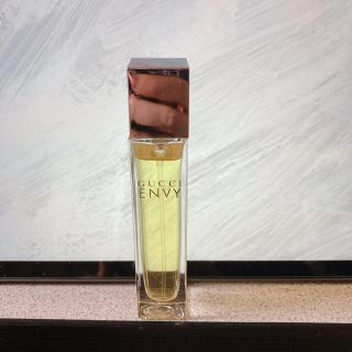 グッチ(Gucci)のGUCCI エンヴィ　香水　15ml(ユニセックス)