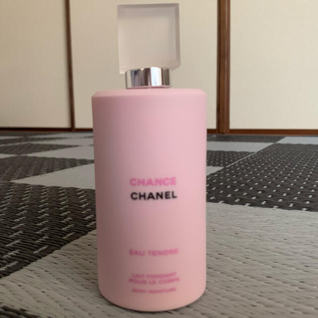 CHANEL(シャネル)のCHANEL チャンス　オー　タンドゥル　ボディ　モイスチャー コスメ/美容のボディケア(ボディローション/ミルク)の商品写真