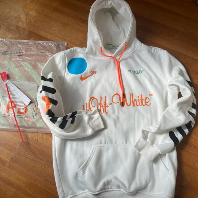 NIKE(ナイキ)のoff-white nikeパーカー白　supreme vlone palace メンズのトップス(パーカー)の商品写真