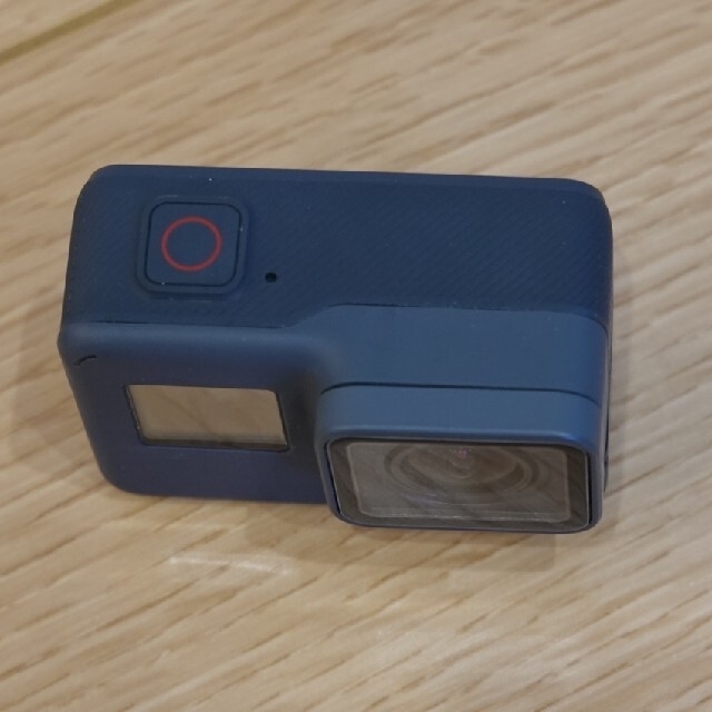 GoPro(ゴープロ)のGoPro HERO6 BLACKおまけ付(shorty、マイクアダプター等) スマホ/家電/カメラのカメラ(ビデオカメラ)の商品写真