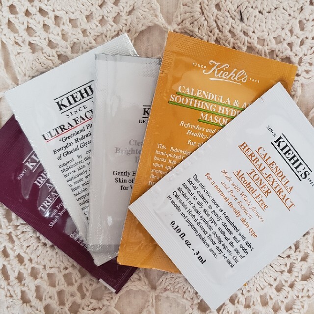 Kiehl's(キールズ)のキールズ　ブラー コスメ/美容のベースメイク/化粧品(化粧下地)の商品写真