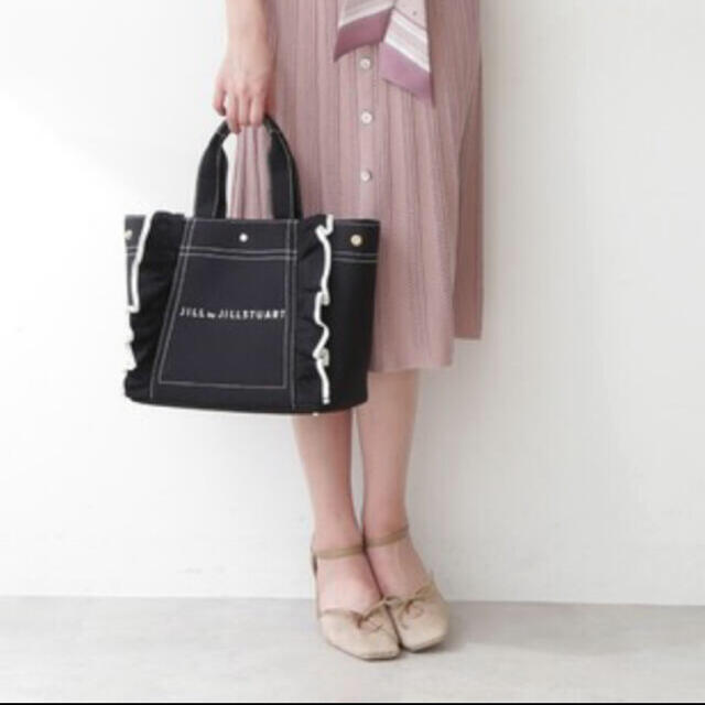 JILL by JILLSTUART(ジルバイジルスチュアート)の最安値　ラスト１点　JILL by JILLSTUART フリルトートバッグ レディースのバッグ(トートバッグ)の商品写真