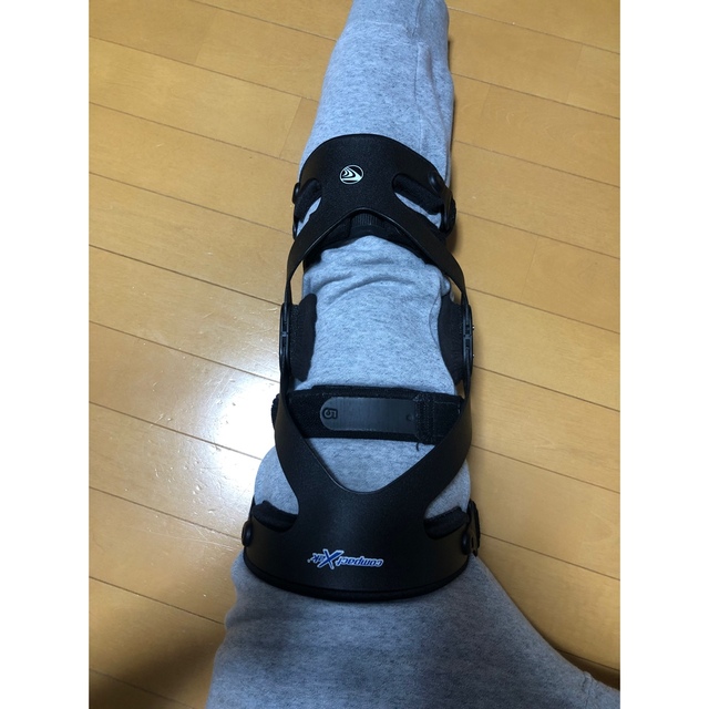 左足 ニーブレース 膝 前十字靭帯 x2k だそ compacr breg 補装具 左足 ニーブレース 膝 前十字靭帯 x2k だそ compacr breg 補装具