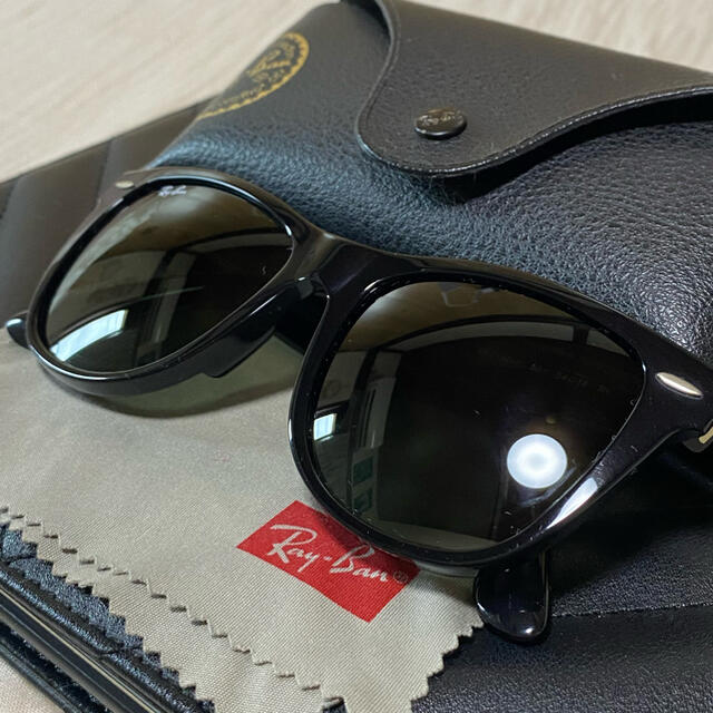 Ray-Ban(レイバン)のRayBan 人気型 定番型 レイバン サングラス WAYFARER メンズのファッション小物(サングラス/メガネ)の商品写真