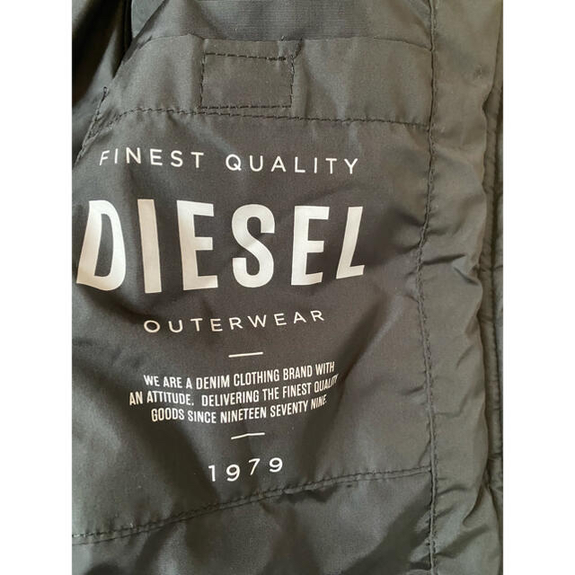 DIESEL(ディーゼル)の本日限定価格【新品タグ有】【海外品】DIESELディーゼル ダウンベストXL メンズのジャケット/アウター(ダウンベスト)の商品写真